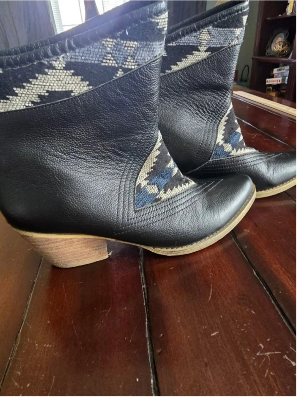 Women's Western Boho Sbicca Black Ankle Boots with Blue Pattern, US 9 Festival